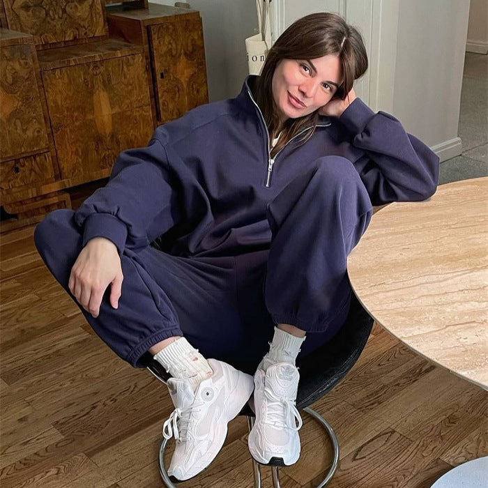 Kvinnelig sporty fleece joggedress med glidelås Skjora