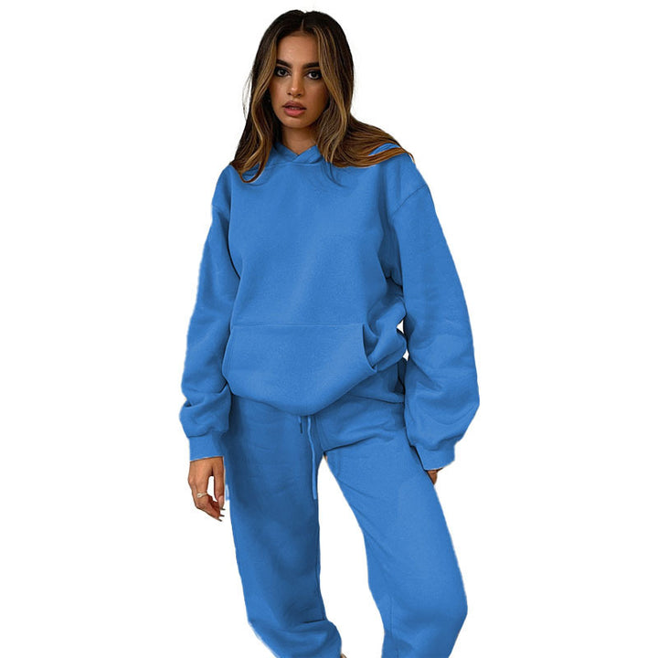 Kvinnors bekväma huvtröja set gjort av högkvalitativt sweatshirtmaterial Skjora