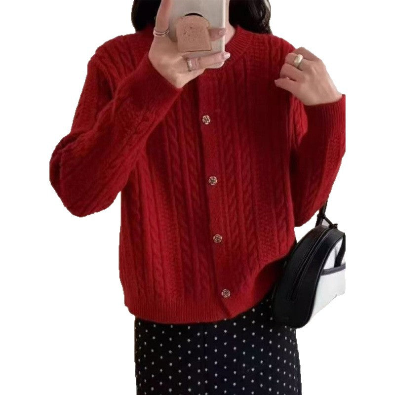 Damer elegant cardigan med kabelmønster og dekorative knapper Skjora