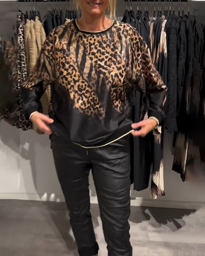 Kvinnes Fasjonable Genser med Trendy Leopardtrykk Skjora