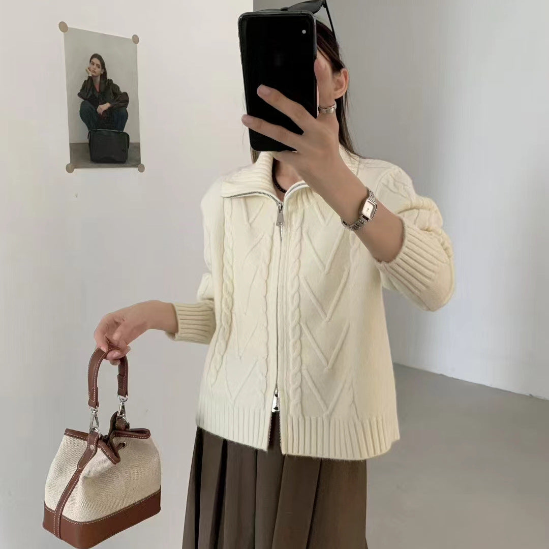 Dame cardigan med glidelås og moderne kabelmønster Skjora