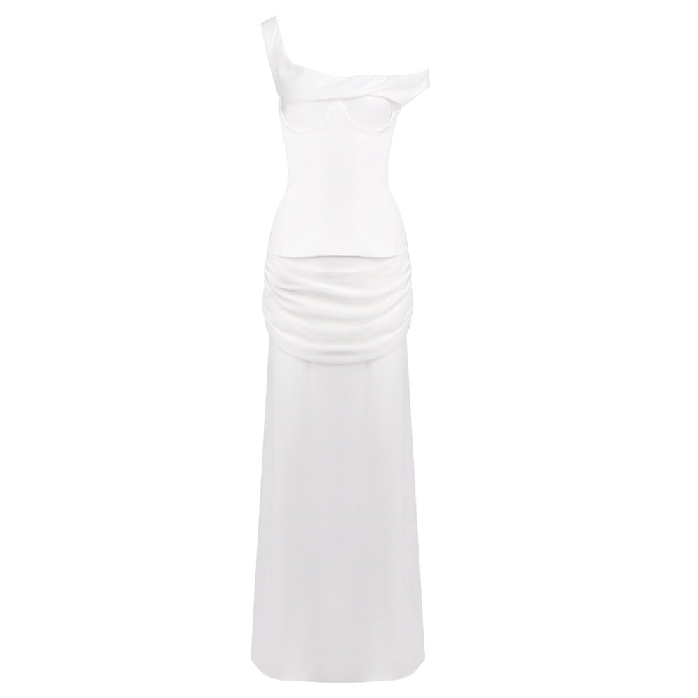 Damer Elegant Maxikjole med asymmetrisk design og sofistikerte draperinger Skjora