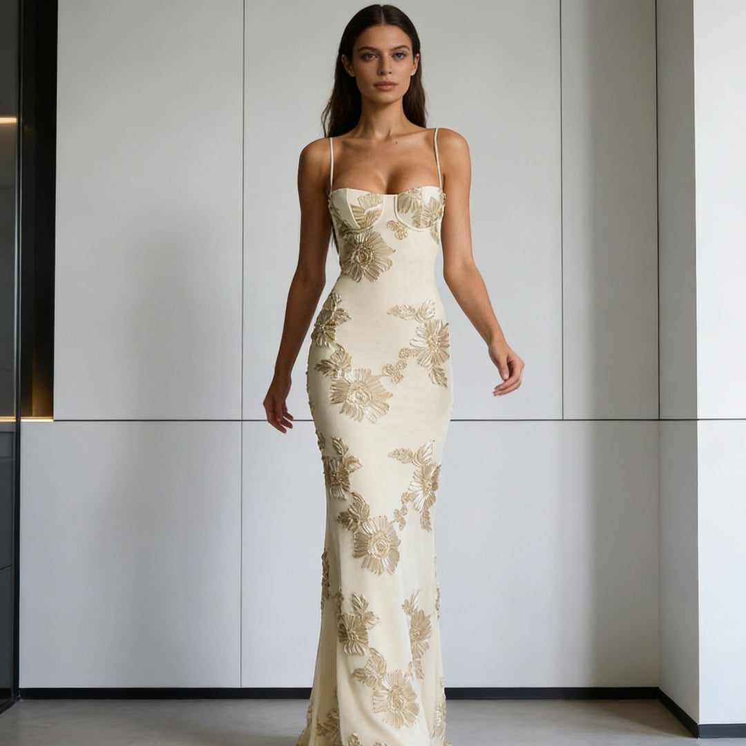 Dame Elegant Figurtilpasset Kveldsdrakt med blomsterbroderier Skjora