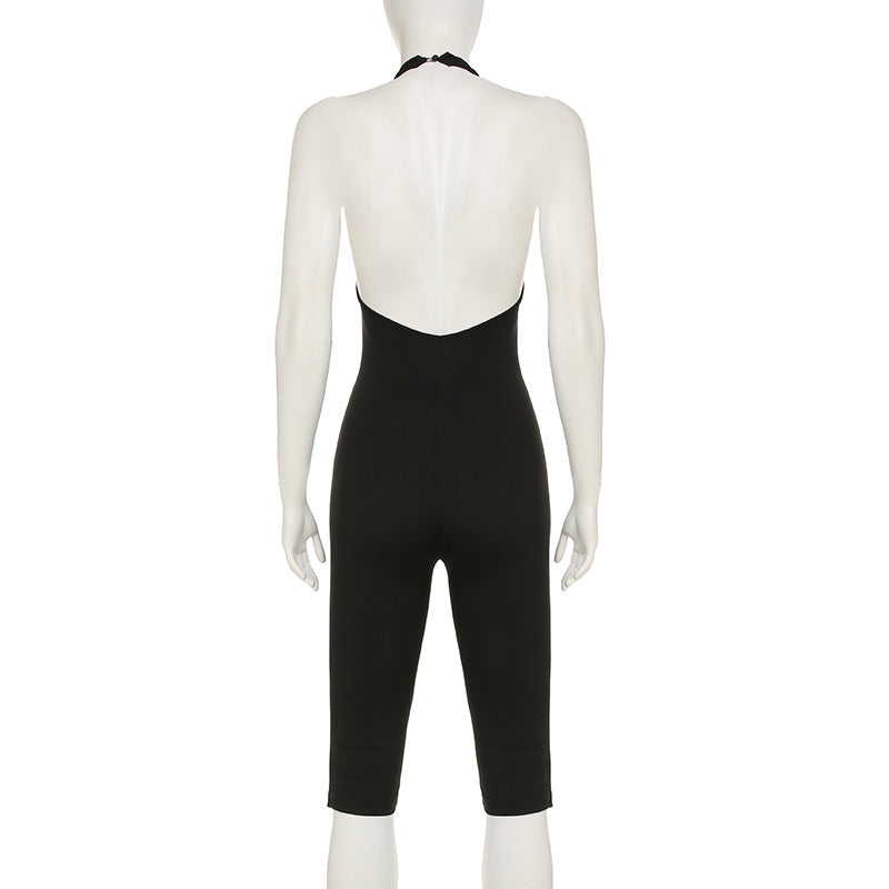 Dame kroppsnær jumpsuit med dyp ryggenutskjæring og rent design Skjora