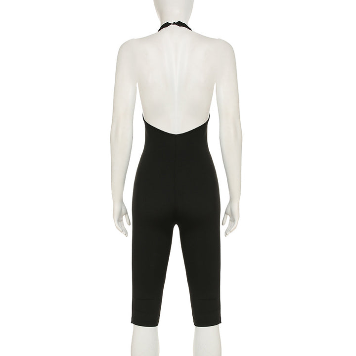 Dame kroppsnær jumpsuit med dyp ryggenutskjæring og rent design Skjora