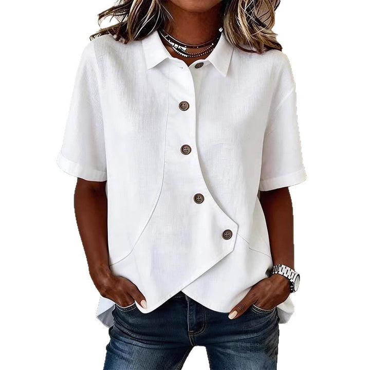 Dame spesielt designet bluse med unike knapppanel Skjora