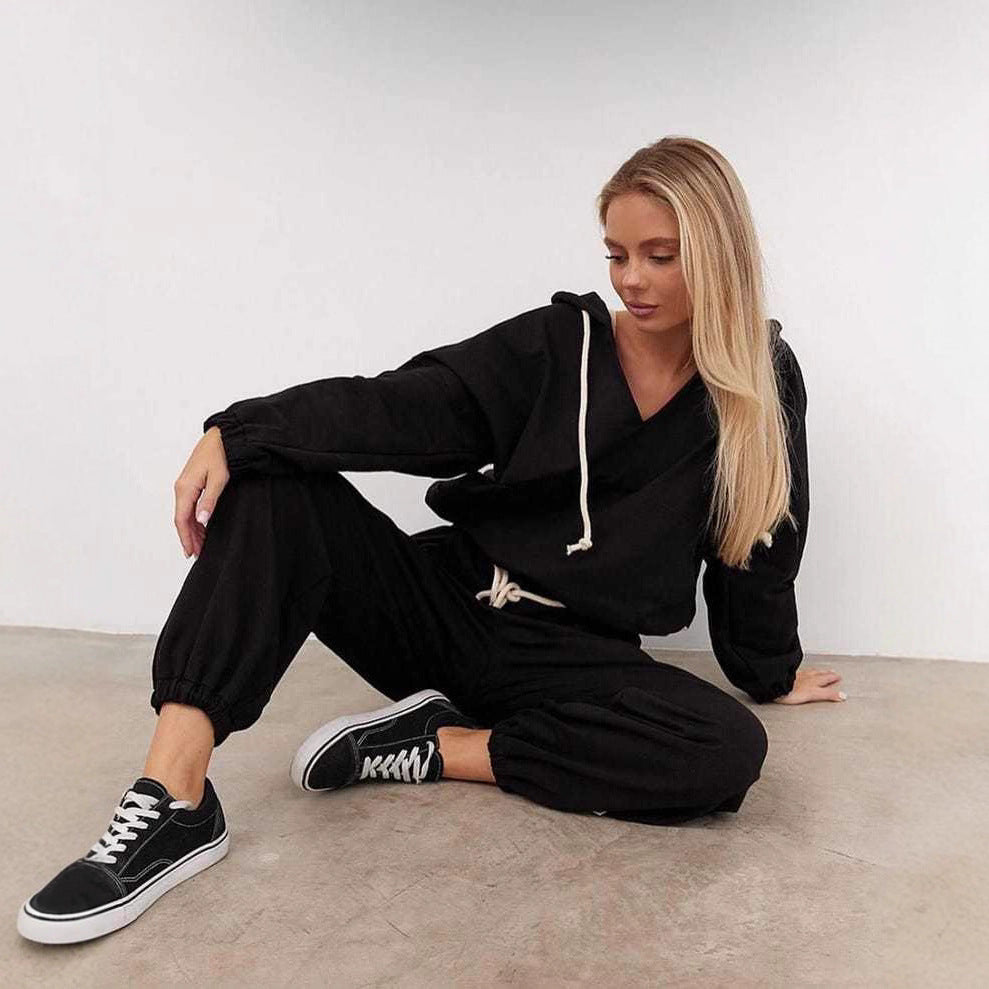 Dame casual jumpsuit med dyp V-hals og praktiske lommer