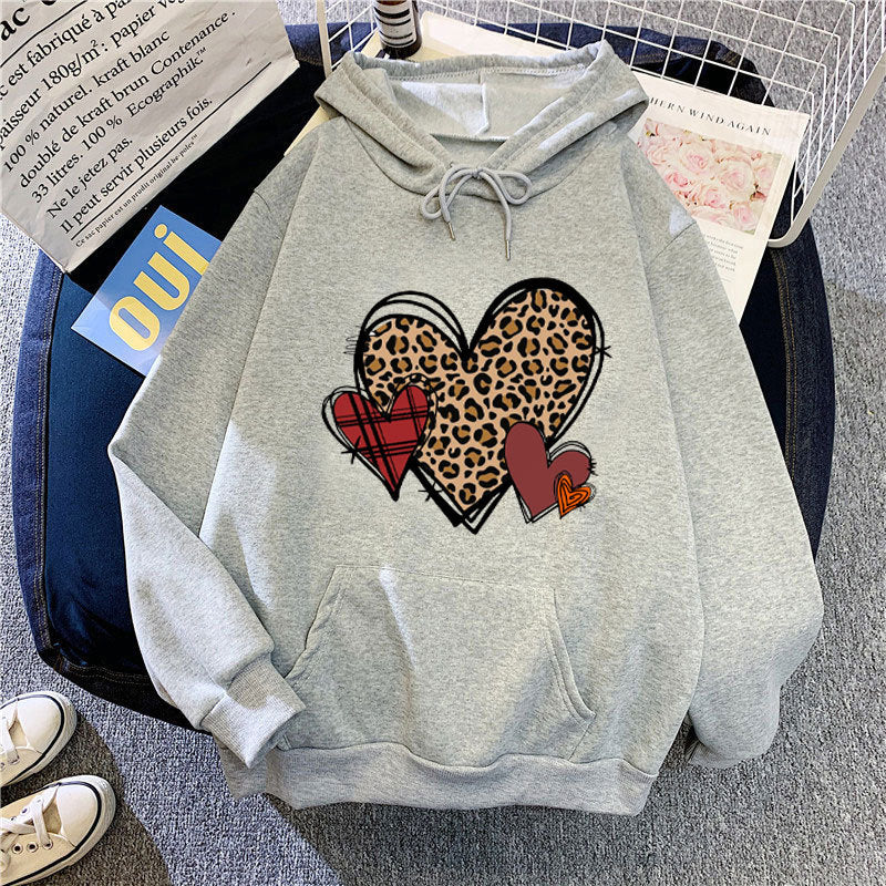 Damen Kapuzenpullover mit verspieltem Herzmuster Skjora