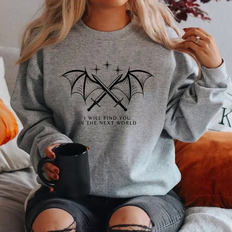 Kvinnelig sweatshirt med kunstnerisk grafisk design og inspirerende tekst Skjora