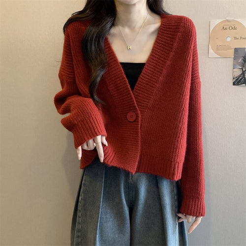 Kvinne trendy cardigan med dyp V-hals og knappelukking Skjora