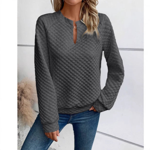Damegenser med teksturert quiltet design og fashionable halslinning Skjora
