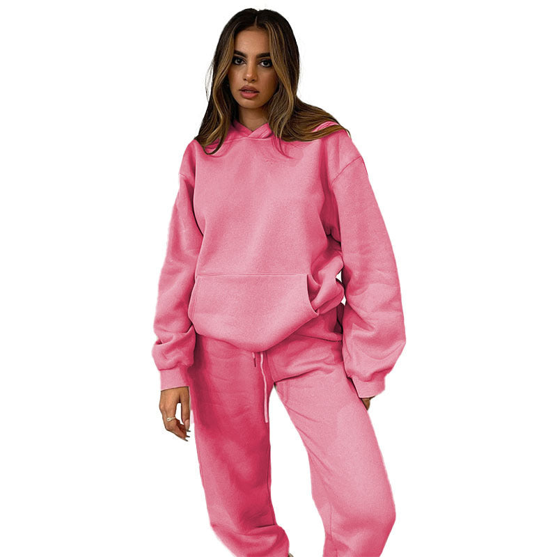Kvinnors bekväma huvtröja set gjort av högkvalitativt sweatshirtmaterial Skjora