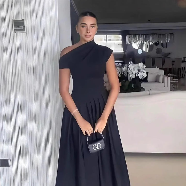 Dame elegant maxikjole med asymmetrisk en-skulder-design og svingende skjørt Skjora