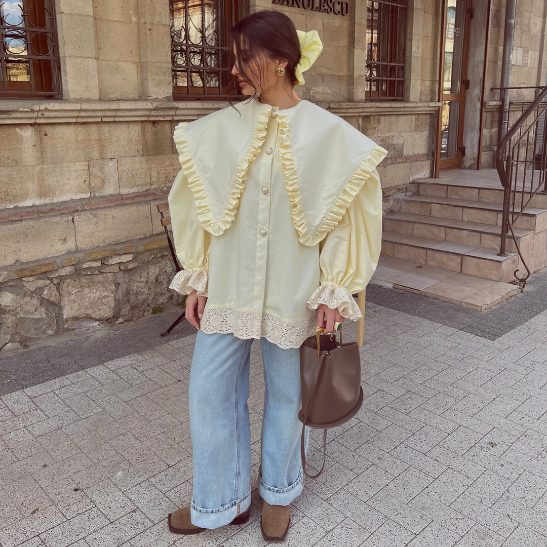 Kvinne oversized bluse med volangdetaljer og blonder trim Skjora