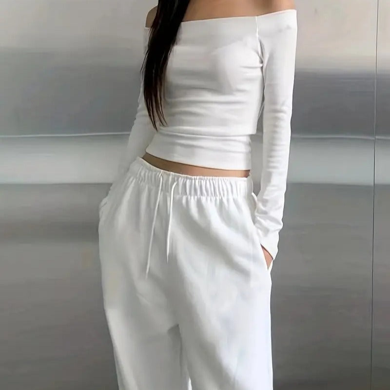 Dame Off-Shoulder Langerm T-skjorte med behagelig passform og uformell eleganse Skjora