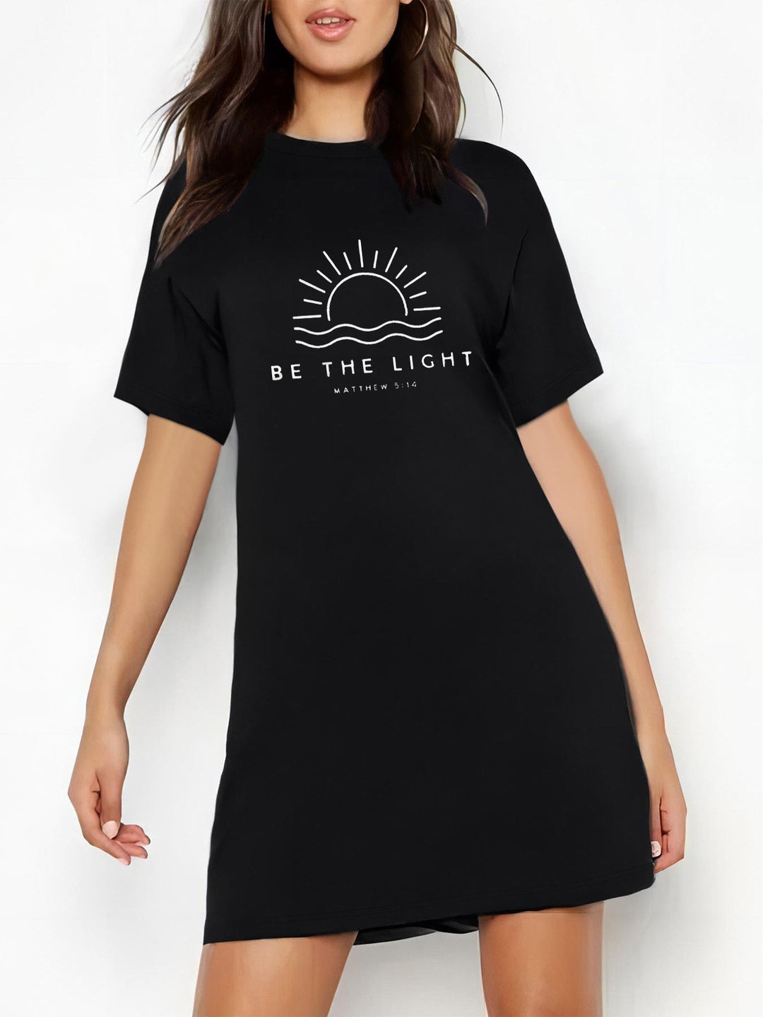 Dame Oversized T-skjorte med inspirerende tekst og iøynefallende grafisk design Skjora