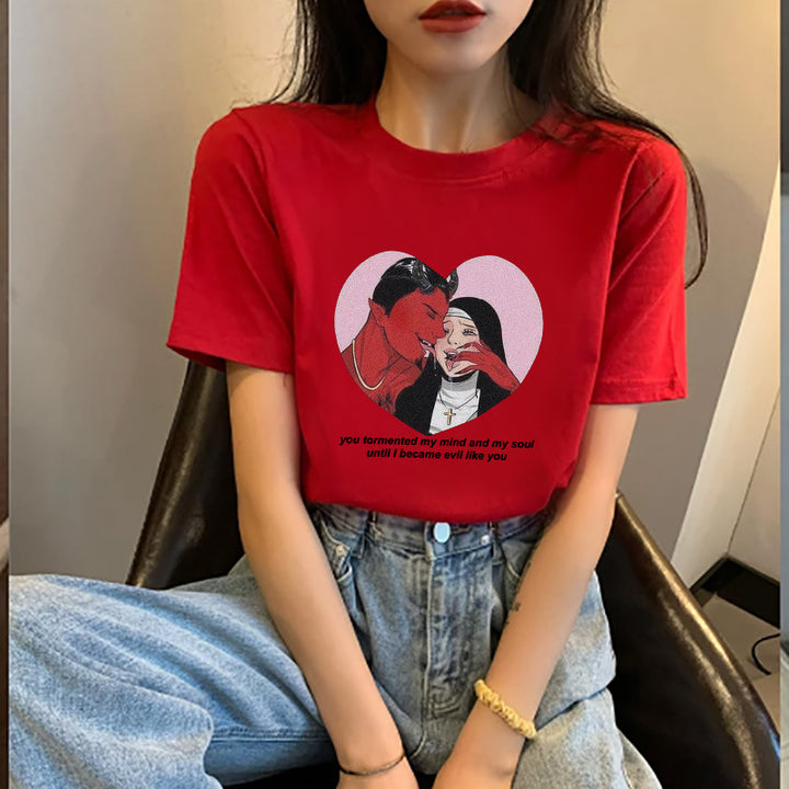 Dame T-skjorte med kreativt fototrykk og avslappet snitt Skjora