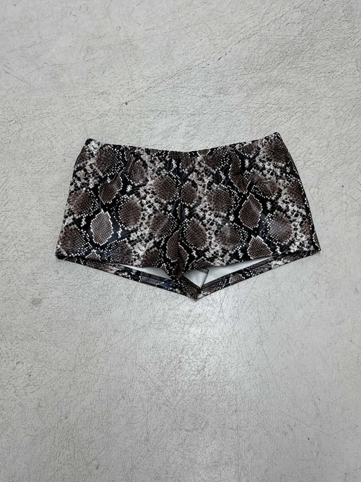 Dame shorts med moderne slangeprint og høy midje Skjora