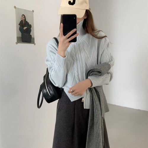 Dame cardigan med glidelås og moderne kabelmønster Skjora