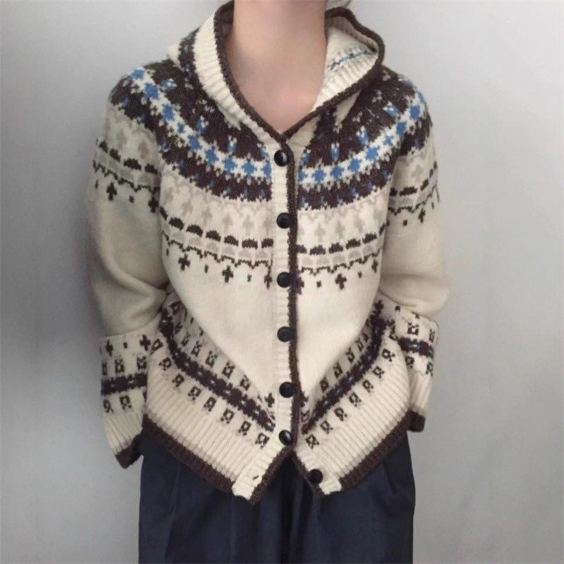 Damer fashionable cardigan med hette og tradisjonelt norsk mønster Skjora