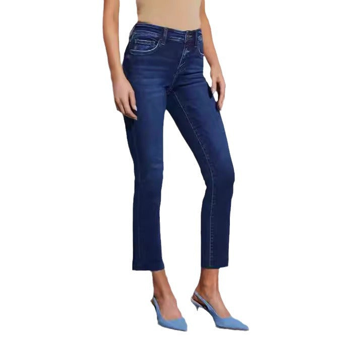 Dame tidløse jeans i moderne snitt med cropped bein Skjora