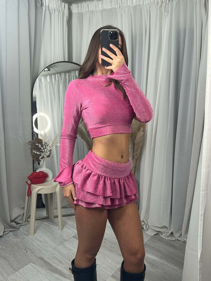 Kvinnenes moteriktige crop top og plisserte mini skjørt sett Skjora
