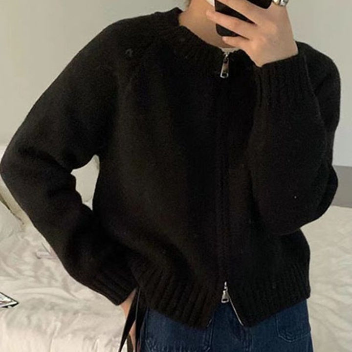 Kvinnes Cozy Cardigan med glidelås og bred ribbestrikket kant Skjora