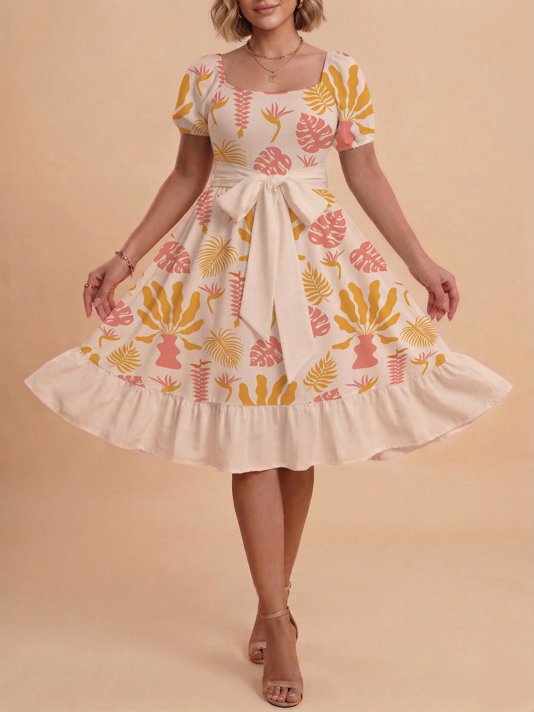 Damen Sommerliches Blumenkleid mit taillierbarem Gürtel und voluminösen Ärmeln Skjora