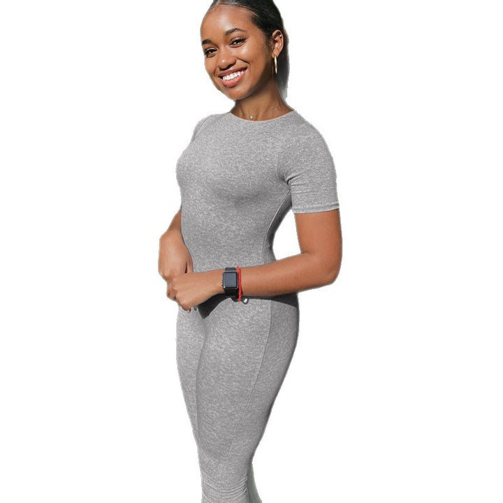 Dame figurvennlig jumpsuit med elegant glidelås og smale ben Skjora