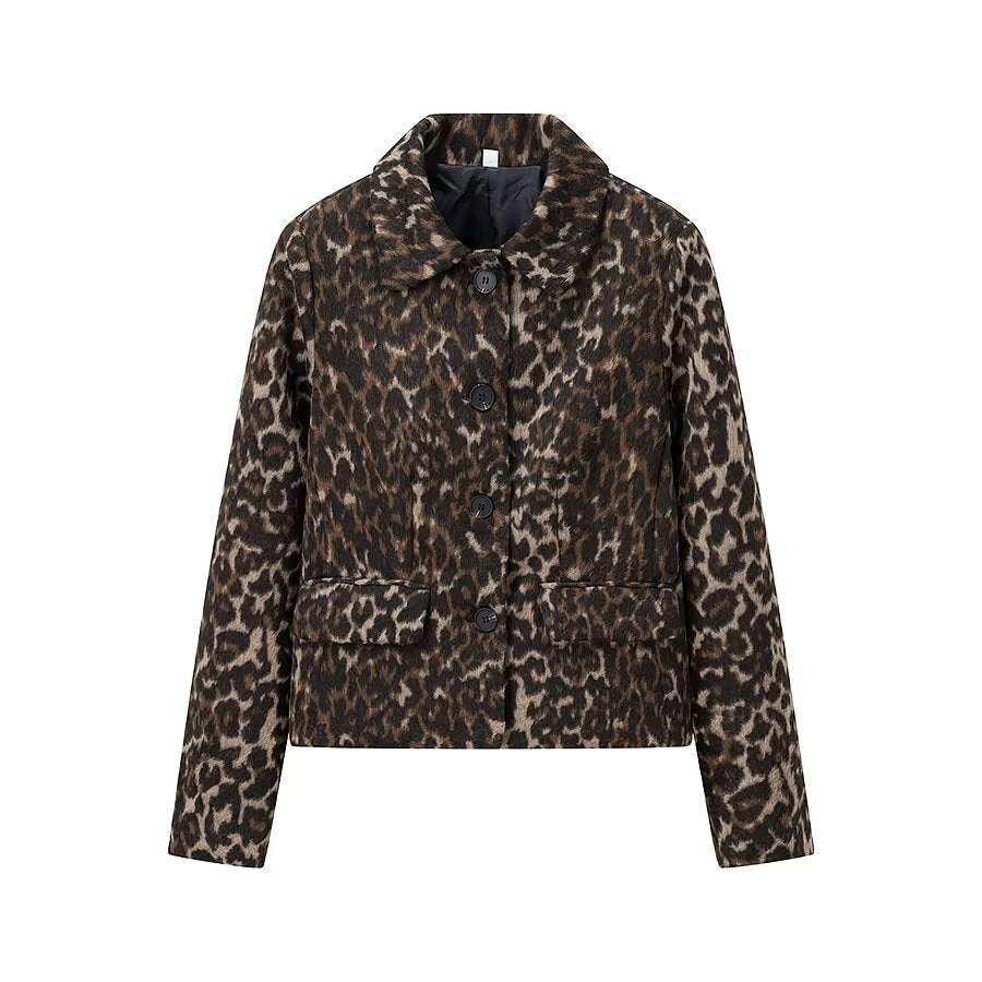 Dames moteriktig kort frakk med leopardmønster Skjora