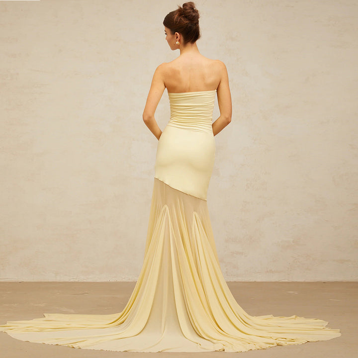 Dame Elegant off-the-shoulder maxikjole med skimrende stoff og voluminøst skjørt Skjora