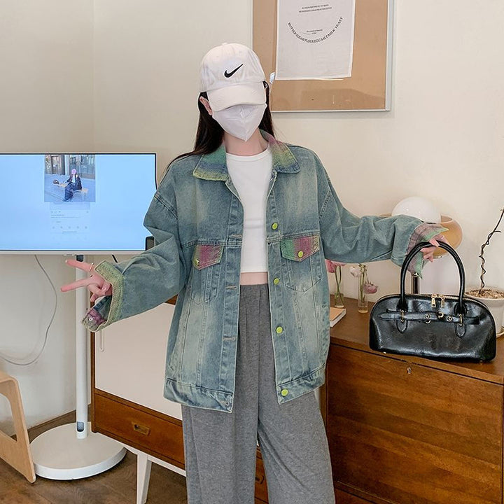 Kvinne Oversized Denim Jakke med Fargerike Accenter Skjora