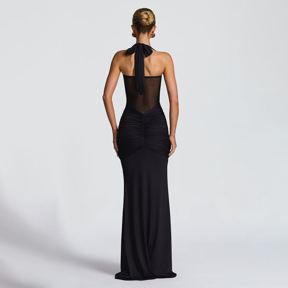 Dame elegant maxikjole med flatterende rynk og halterneck Skjora