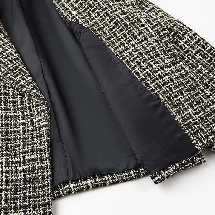 Kvinnenes kortklipte blazerjakke i elegant tweeddesign Skjora