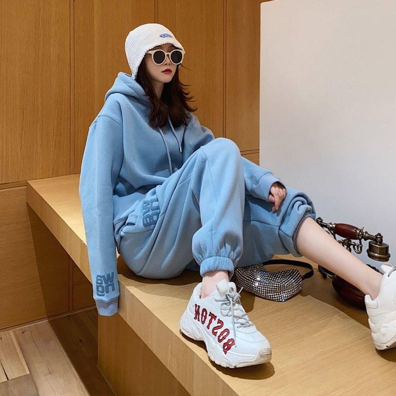Kvinnens sporty fleece hette sett med myk indre fôr Skjora