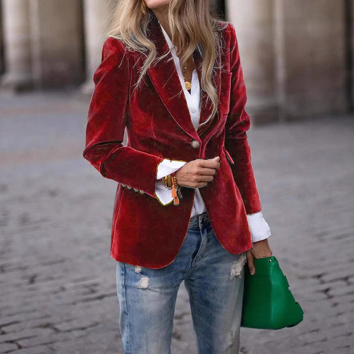 Dame Elegant Fløyelsblazer med Skreddersydd Passform og Gullknapper Skjora