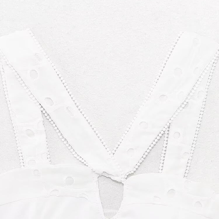 Damen Brokat-Crop-Top med elegant utringning og dekorerte stropper Skjora
