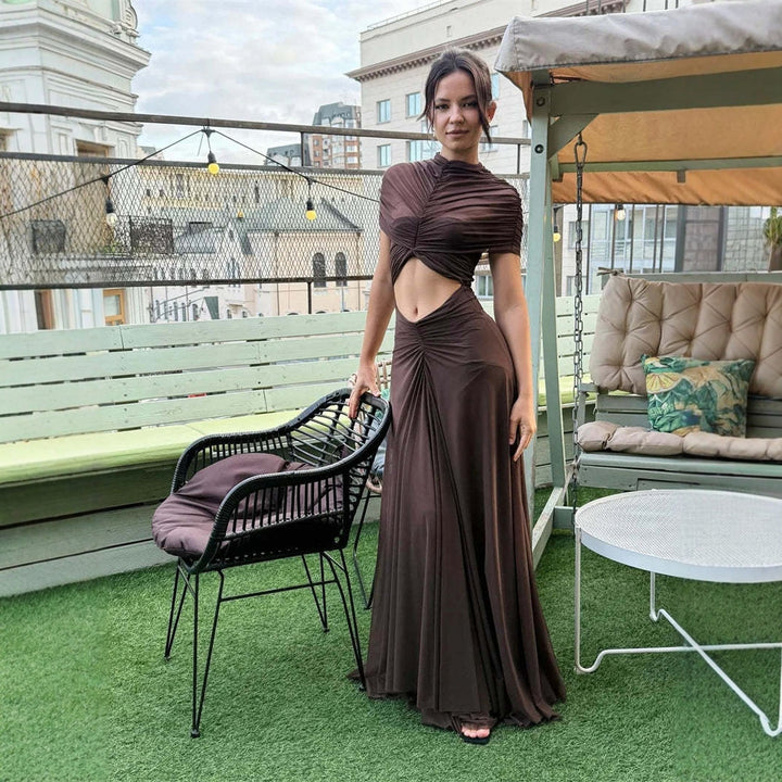 Dame elegant omslagsbluse med innsvingt silhuett og flytende skjørt Skjora