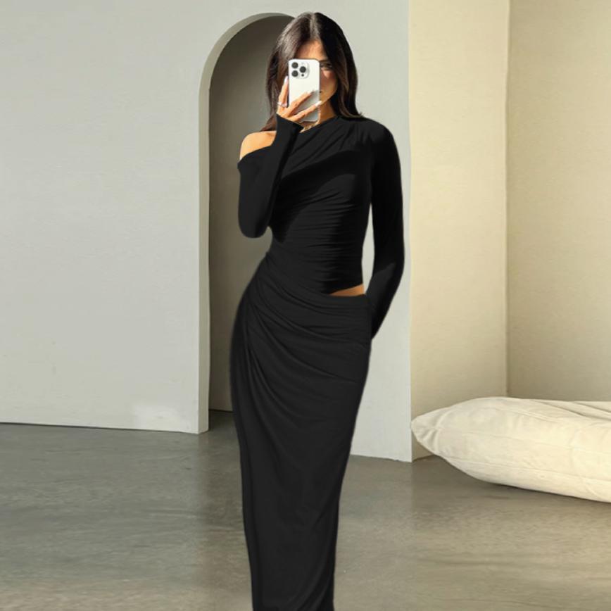 Damer elegant omslagskjole med asymmetrisk snitt og lange ermer Skjora