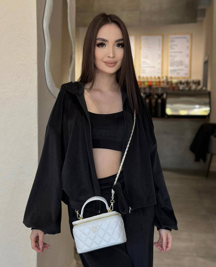 Dame sporty lounge sett i fløyelslook med cropped topp og vide bukser
