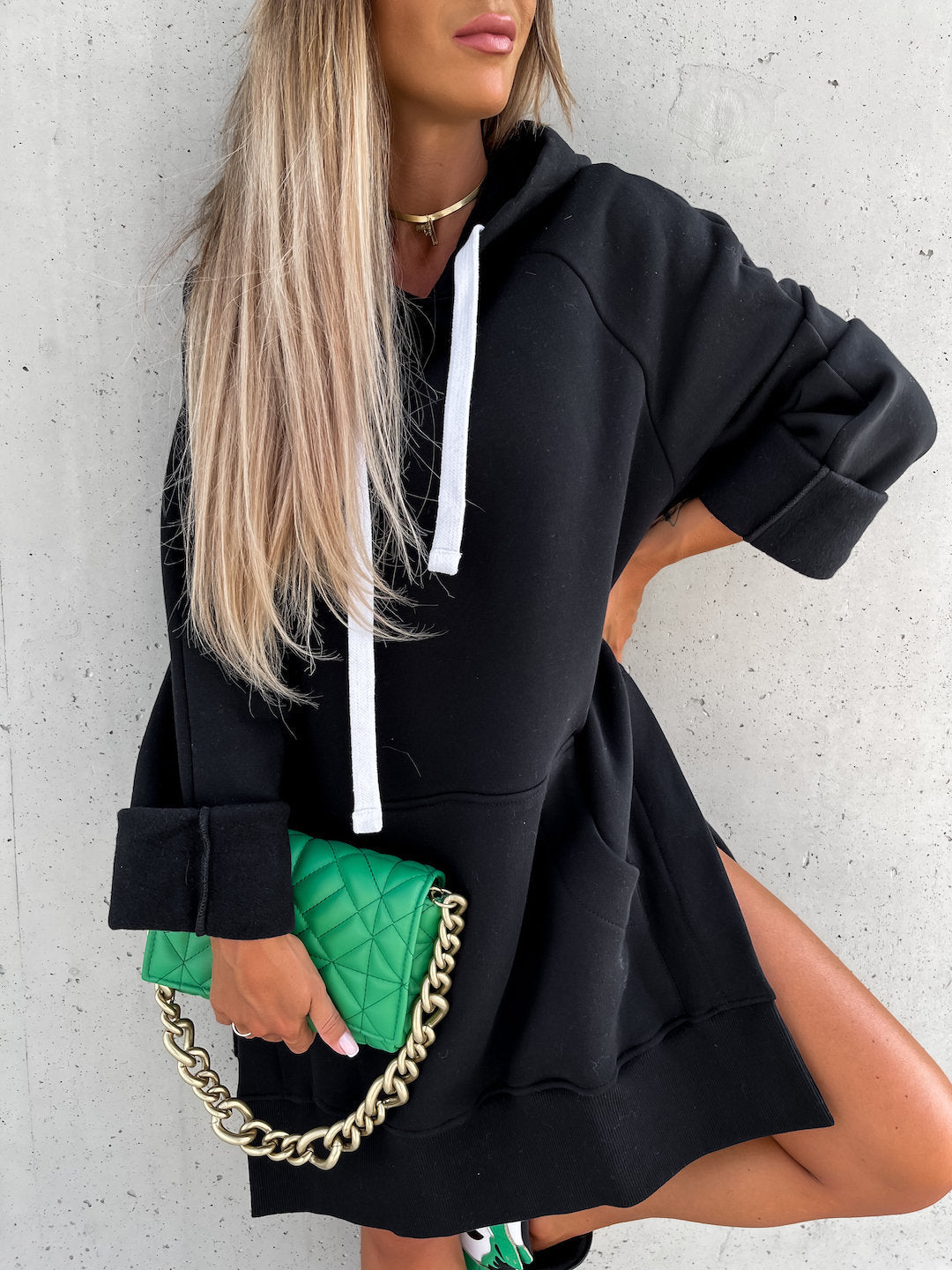 Kvinne hoodie kjole med hette og sidespalter Skjora