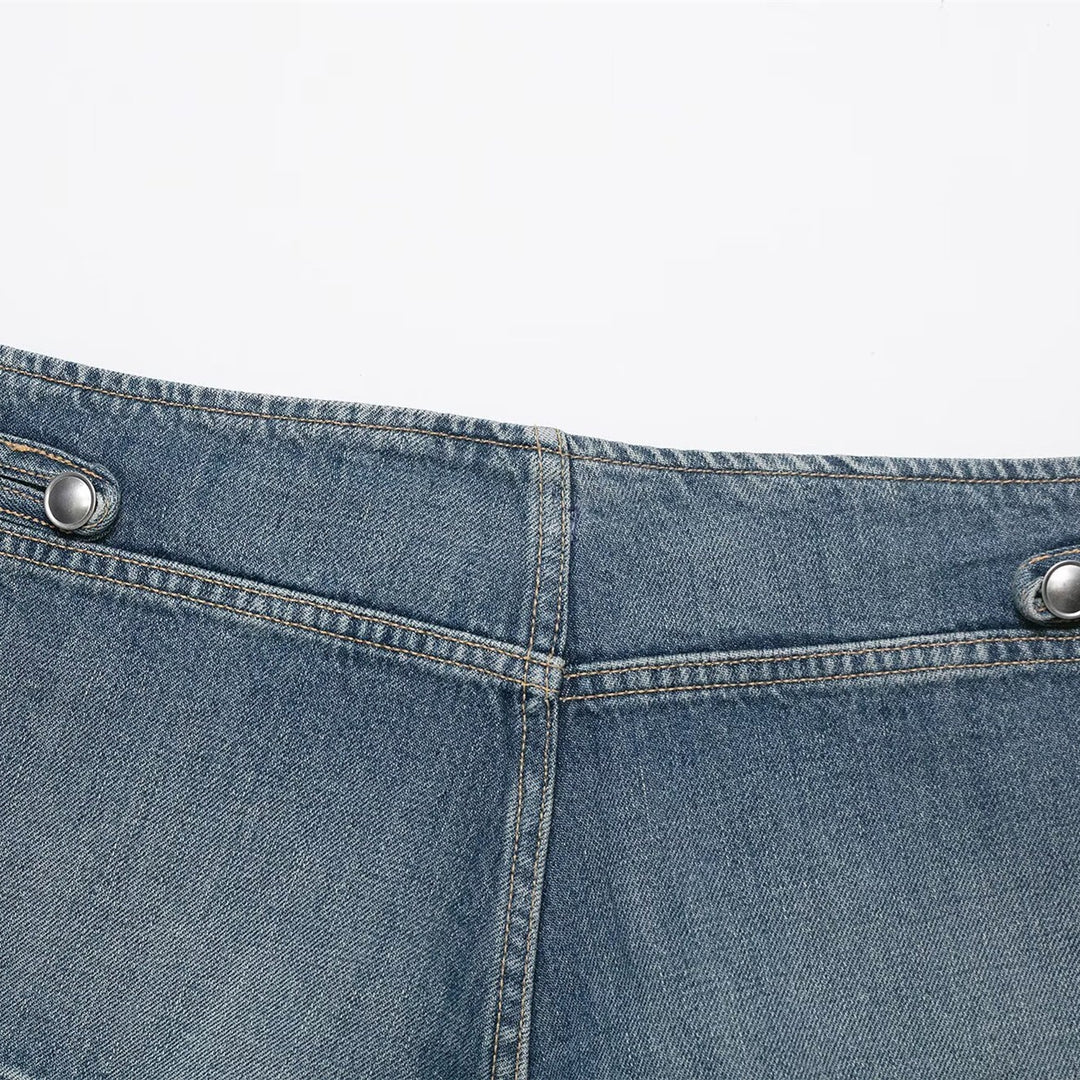 Dame Denim-shorts med dekorative knapper Skjora