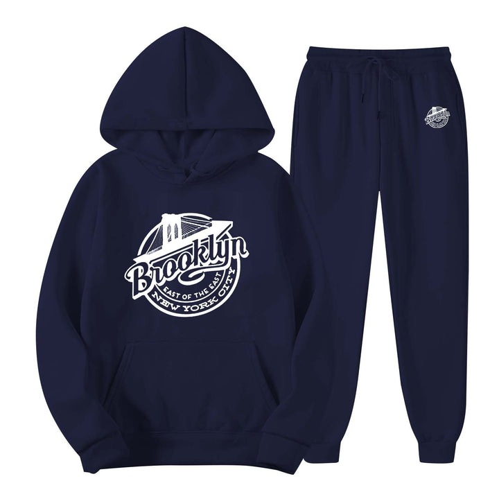 Kvinnes avslappende sweat suit med stilfull Brooklyn trykk Skjora
