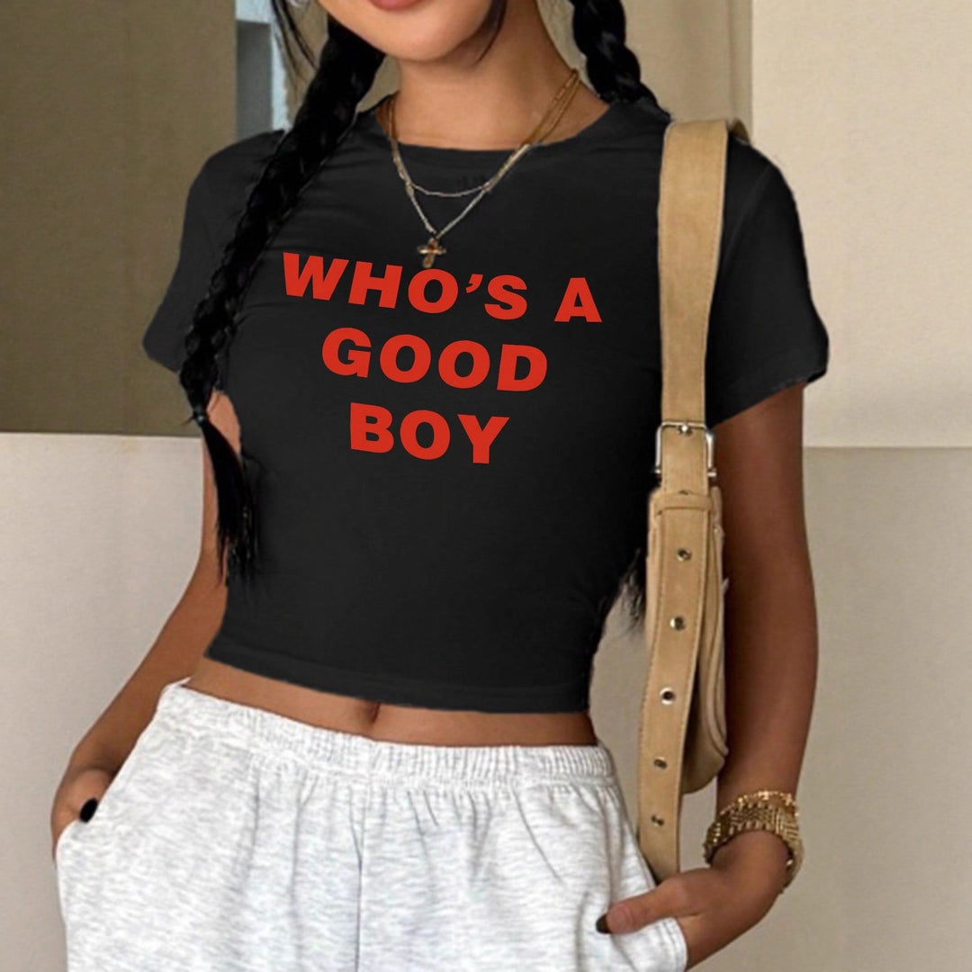 Dame Crop-T-Shirt med kreativt trykk og tettsittende snitt Skjora