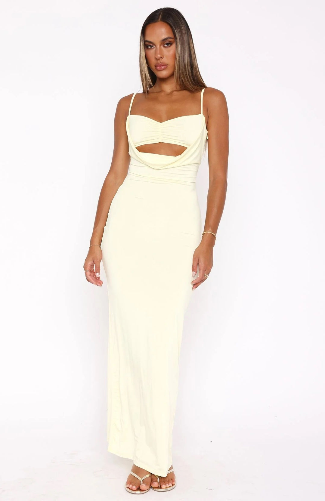 Dame Elegant Cut-Out Maxikjole Skjora
