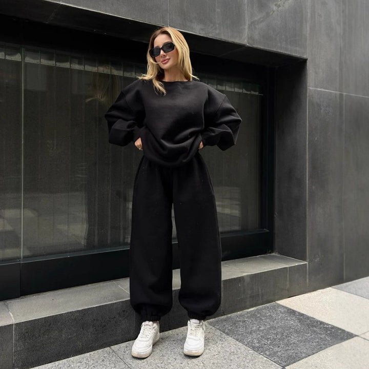 Damer komfortabel sweatshirt og joggebukse sett Heidi mote
