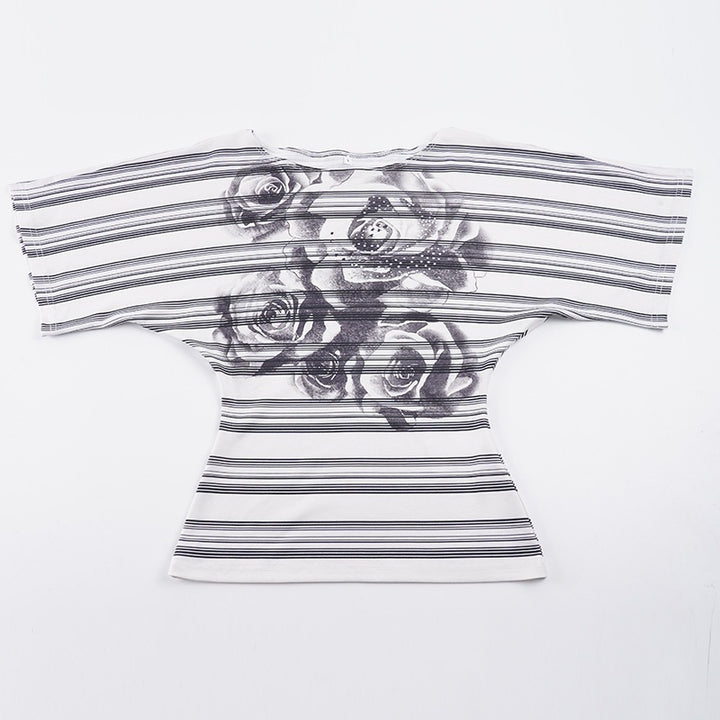 Dame Oversized T-skjorte med floral stripemønster og elegant passform Skjora