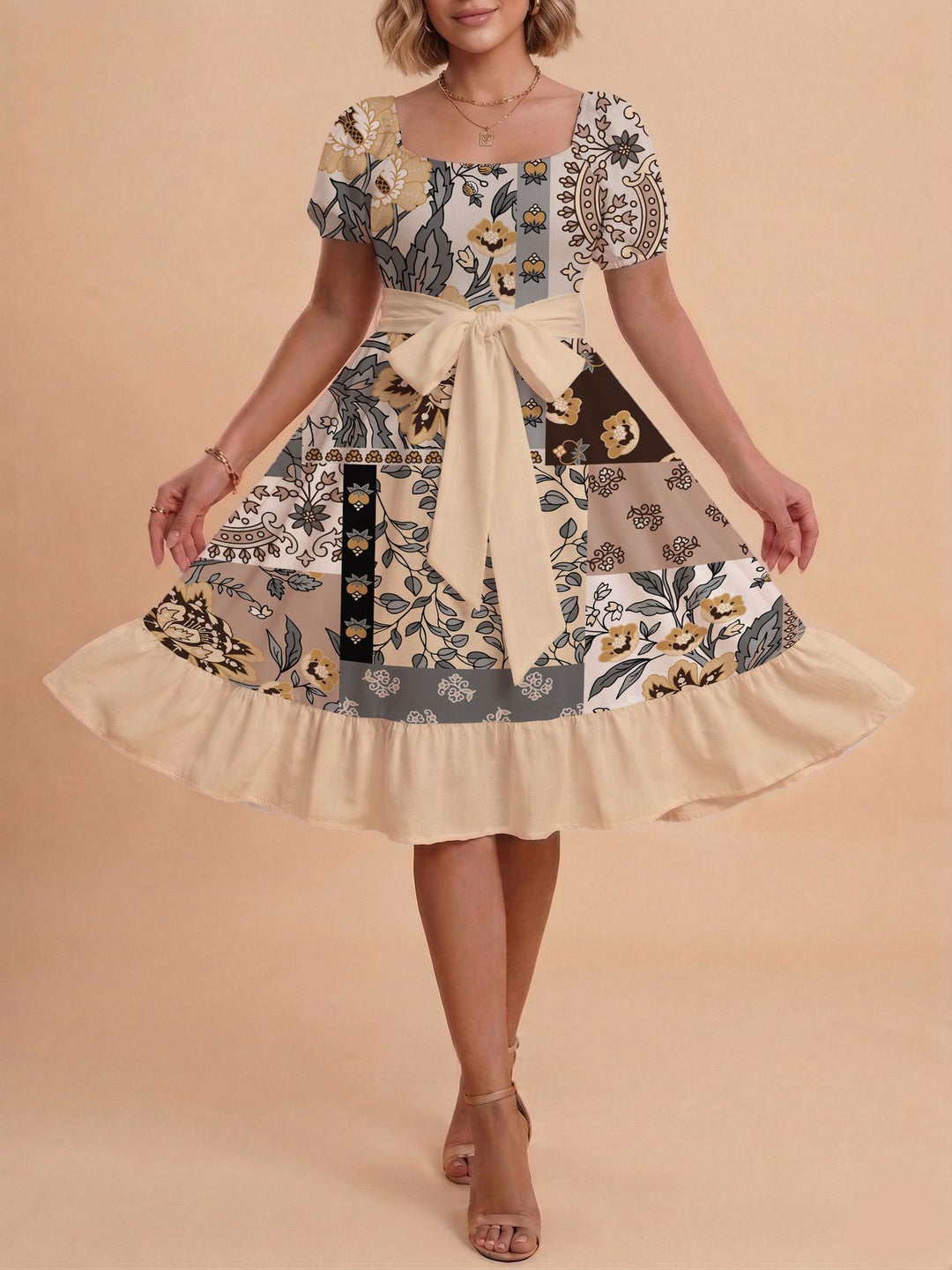 Damen Midikleid mit verspieltem Druck und tailliertem Schnitt Skjora