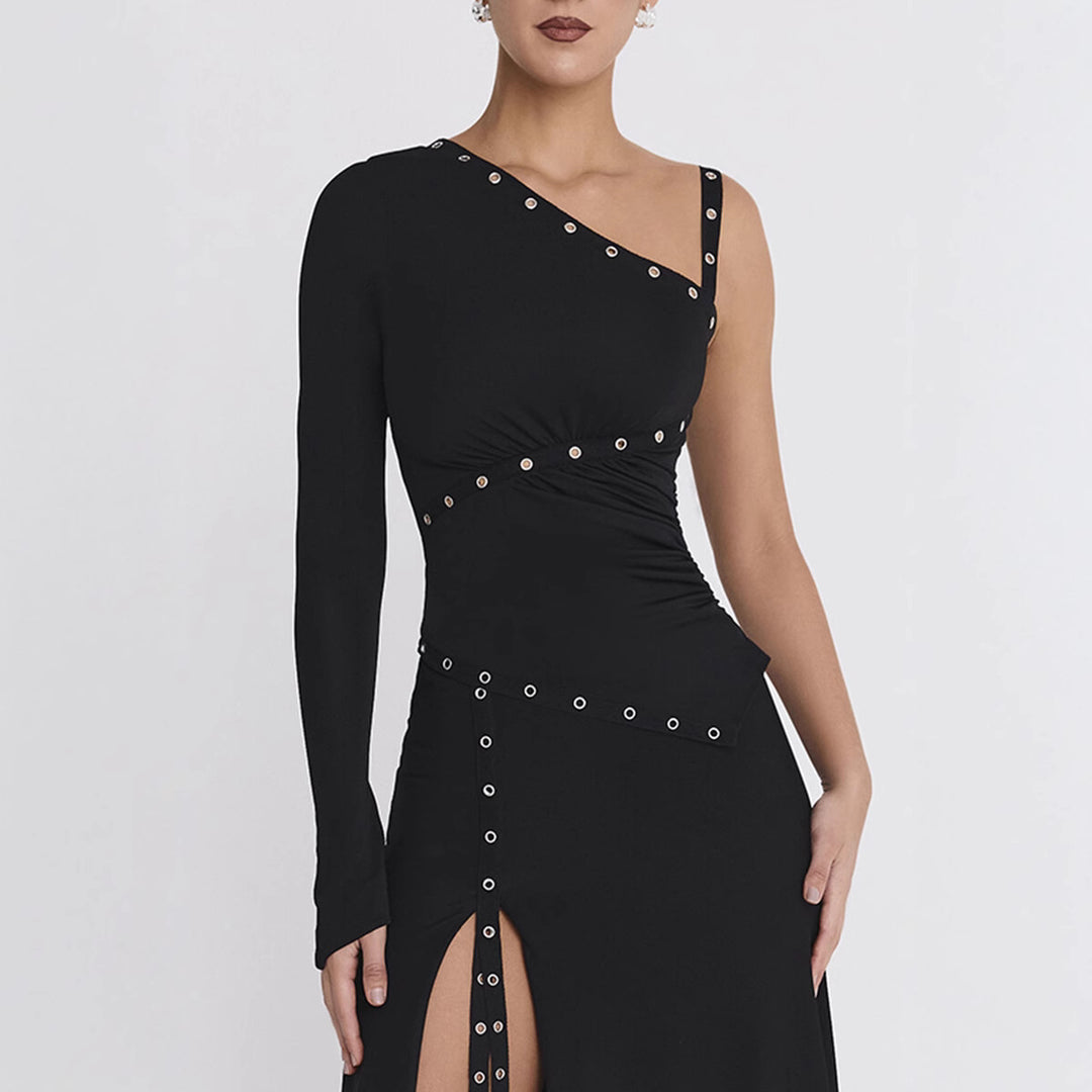 Dame Elegant overdel med asymmetrisk snitt og dekorative øyer Skjora