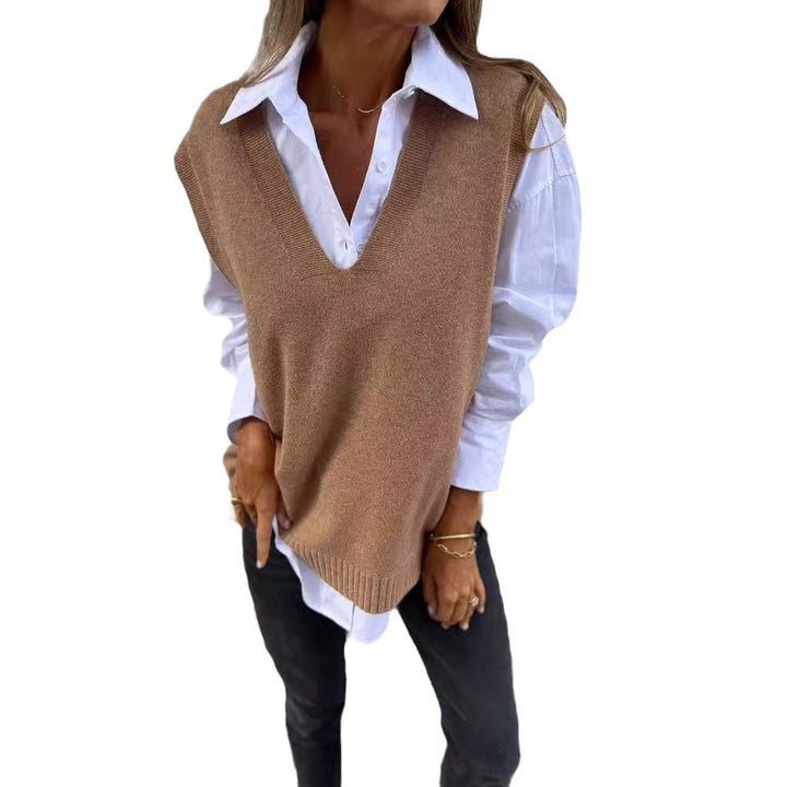 Damer elegant strikket vest med V-hals og fine ribbedetaljer Skjora